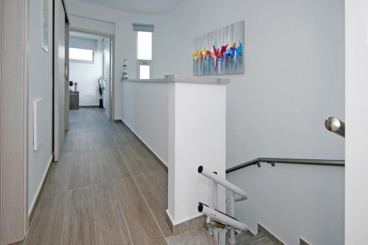 Villa Thea Athena Протарас Экстерьер фото